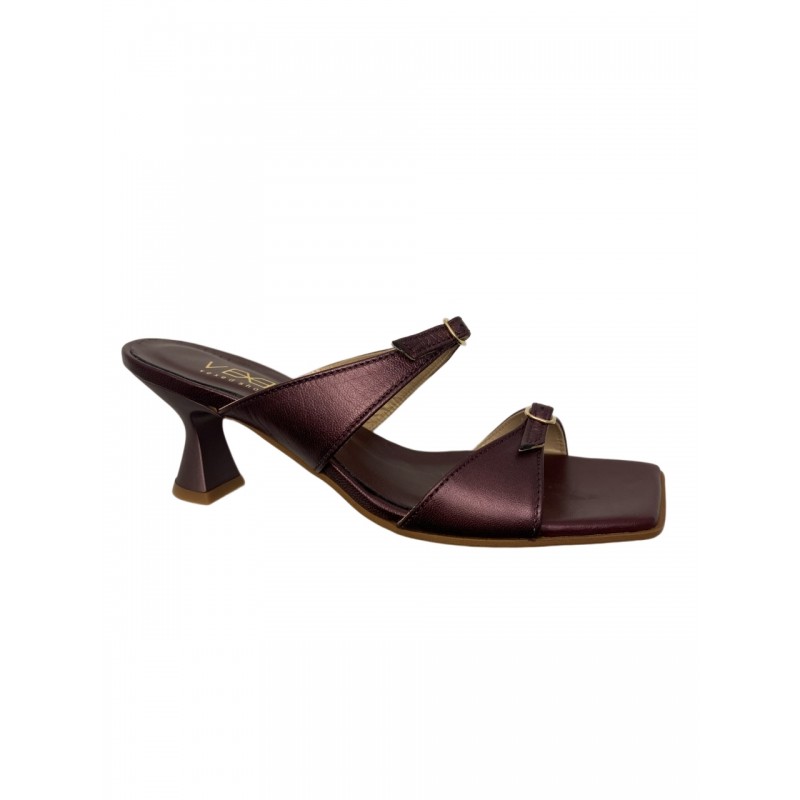 Sandalia piel Chanel morada